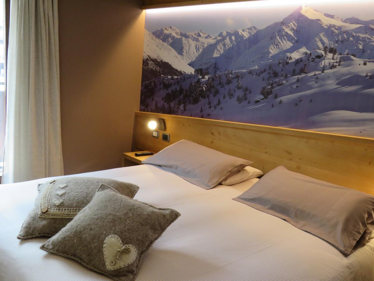 Hotel Compagnoni Santa Caterina Valfurva Eksteriør billede